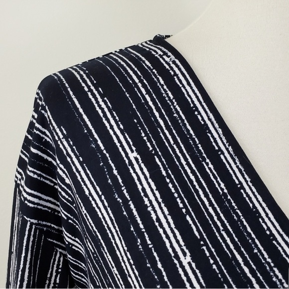 ASTR The Label Striped Ruched Tie
Front Top Size Small - Picture 5 of 10